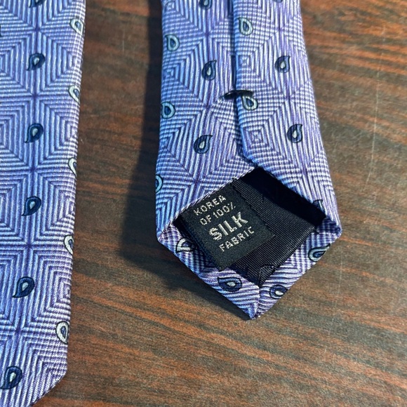 Nautica Geometric Blue Men's Tie - Picture 5 of 5